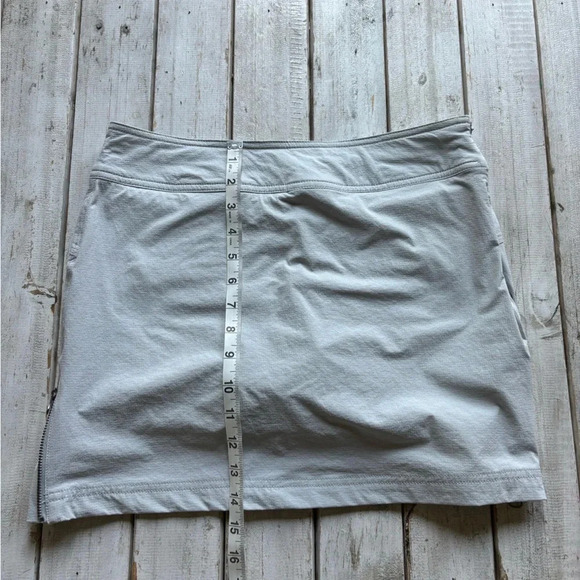 Athleta | side zip | tie waist | zipper detail | skort | grey | size 2 - Picture 3 of 14